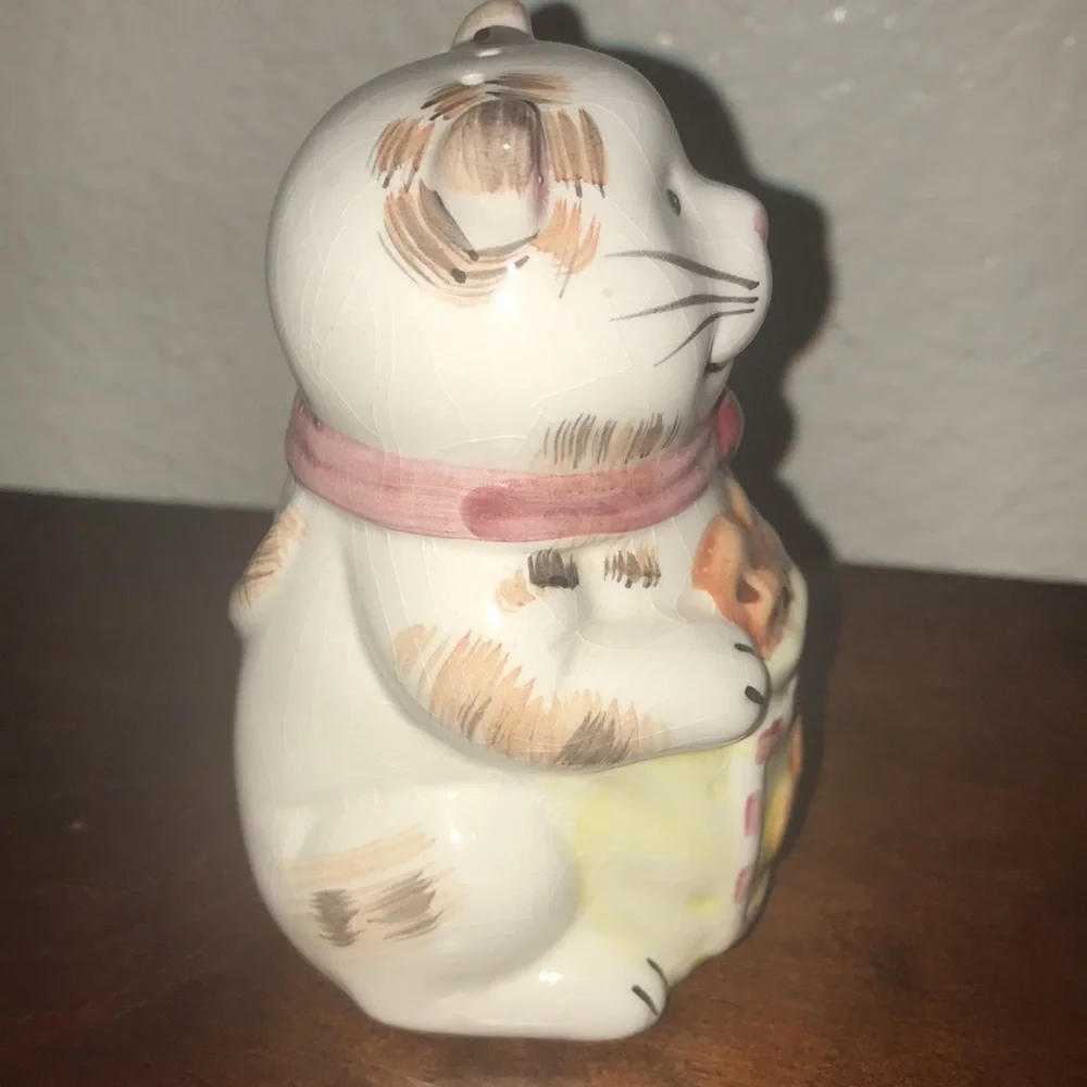 Matching Set Cat Salt and Pepper Shakers Cookies Bakers Unused Figurines